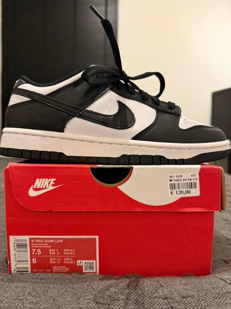 Nike dunk low zwart-wit, Ophalen, Zo goed als nieuw, Wit