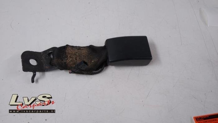 Insertion ceinture de sécurité arrière gauche d'un BMW 4-, -, 3 mois de garantie, Utilisé, -