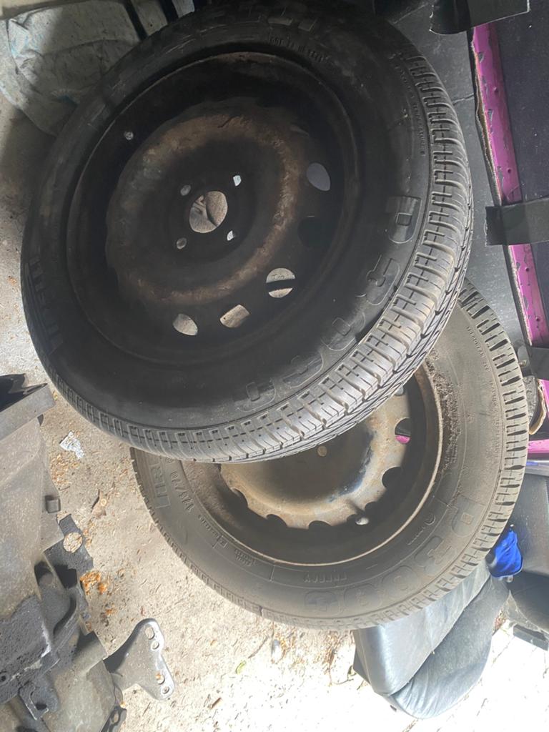 Pirelli 175/70/14, Ophalen, Zo goed als nieuw