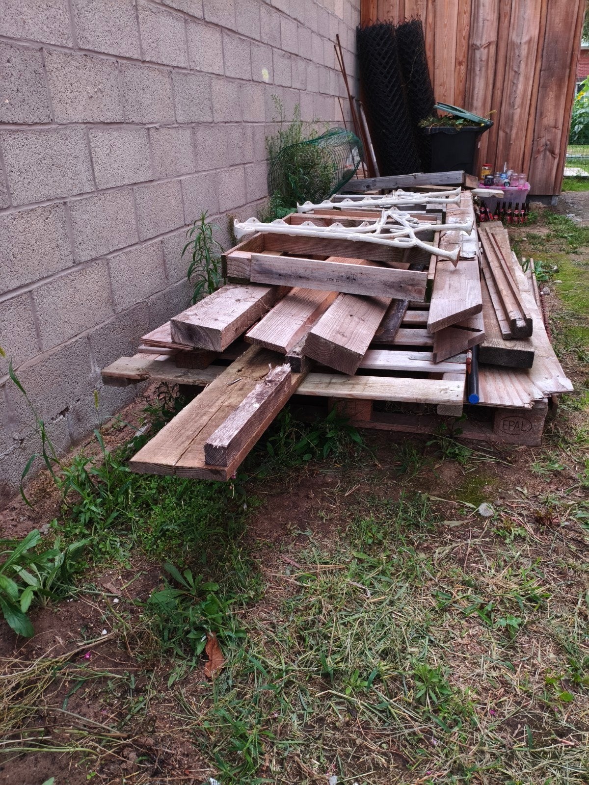 stapel hout (gratis), Jardin & Terrasse, Bois de chauffage, Enlèvement