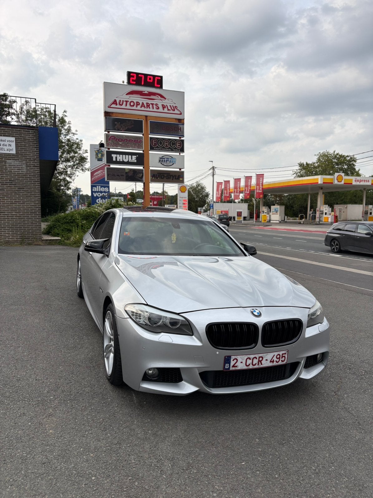 BMW Série 5 F10 520d Pack M d’origine – 2012 Boîte manuelle, Auto's, BMW, Achterwielaandrijving, Zwart, Particulier, Zilver of Grijs