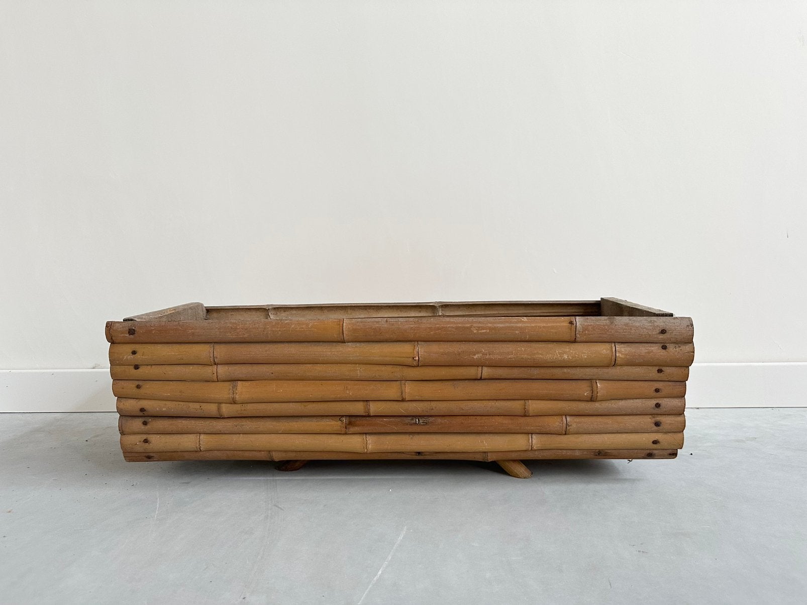 Vintage bamboo bloembak, Ophalen, Zo goed als nieuw, Steen