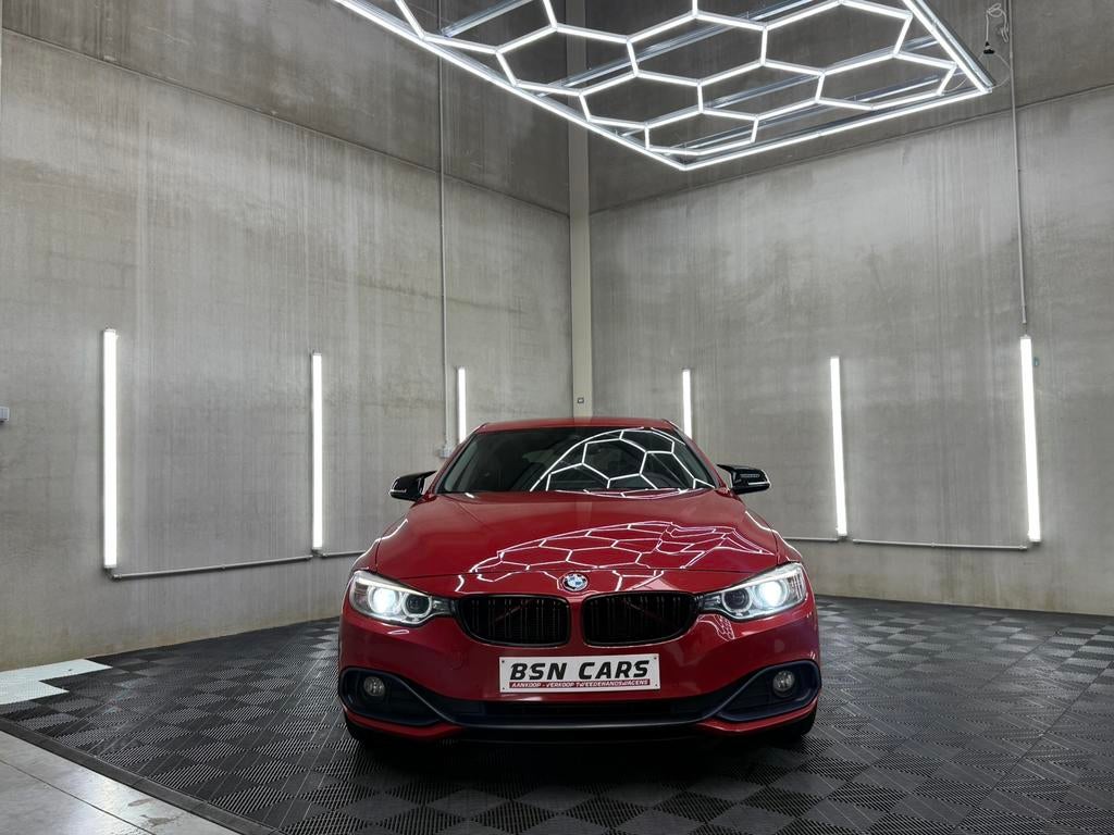 BMW 418D/SPORTLINE/XENON/LEER/CAMERA/ZTLVRWRMNG/GARANTIE, Auto's, Testrit aan huis, Achterwielaandrijving, 1995 cc, https://public.car-pass.be/vhr/37016456-17e8-44ef-9ac2-d2b304d2dba8