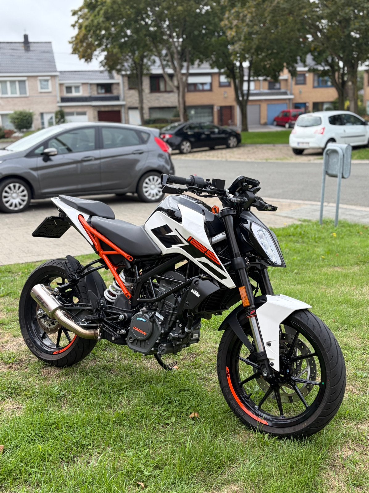 Ktm duke 125cc 5600km, Ophalen