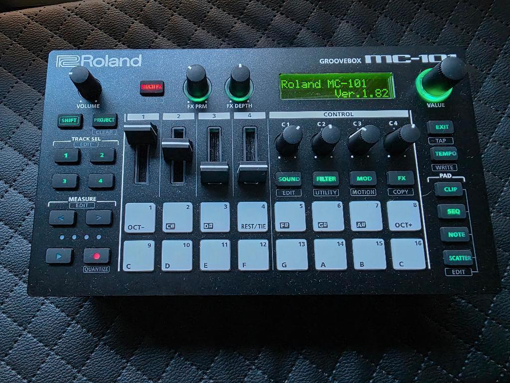 Roland MC 101, Ophalen, Zo goed als nieuw, Roland, Met midi-aansluiting