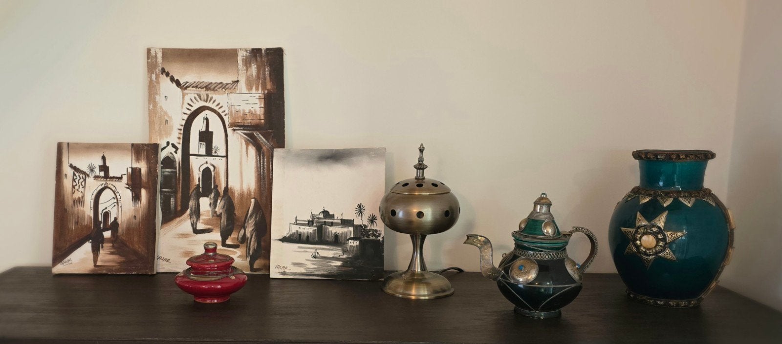 Décorations et brûleur d'encens électrique
Decoraties en ele, Maison & Meubles, Enlèvement