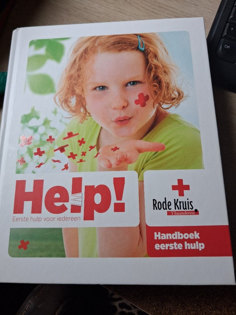 Help handboek eerste hulp rode kruis, Ophalen of Verzenden, Beta, Zo goed als nieuw, Overige niveaus