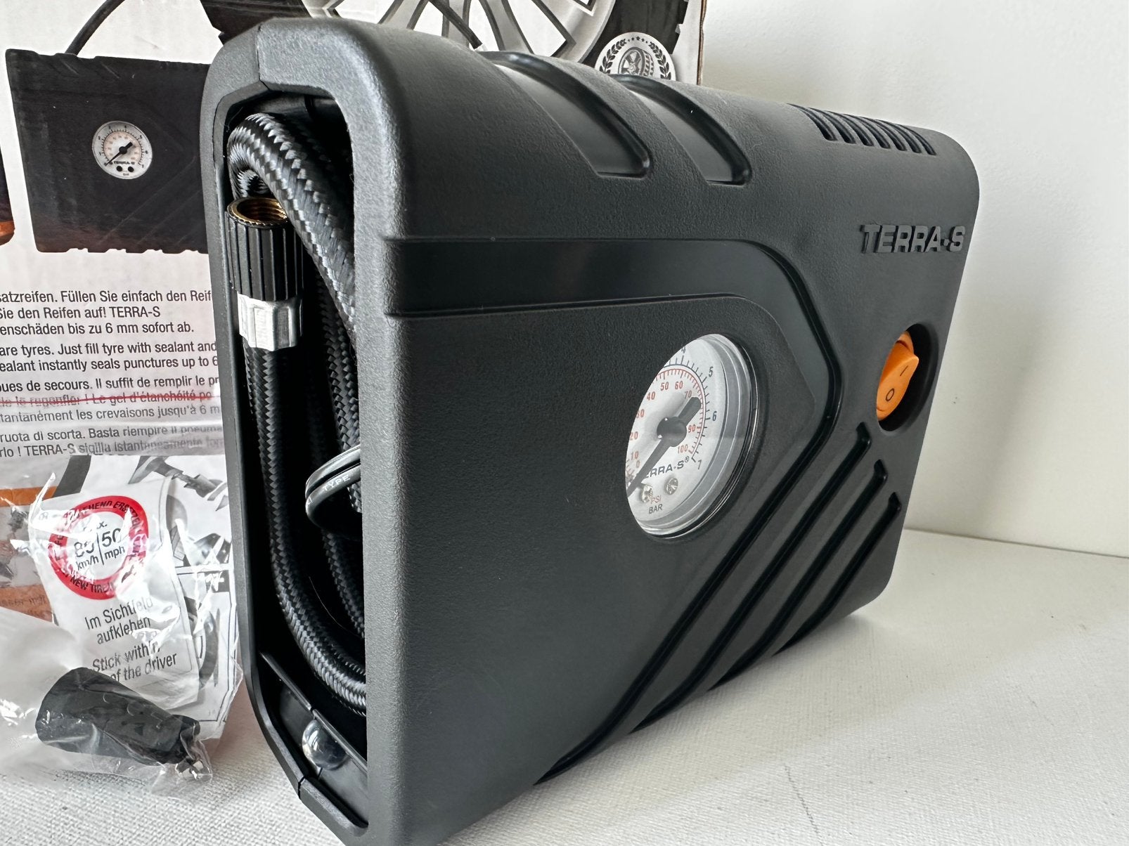 Kleine compressor max 6 bar (autoband, ...), Ophalen of Verzenden, Nieuw