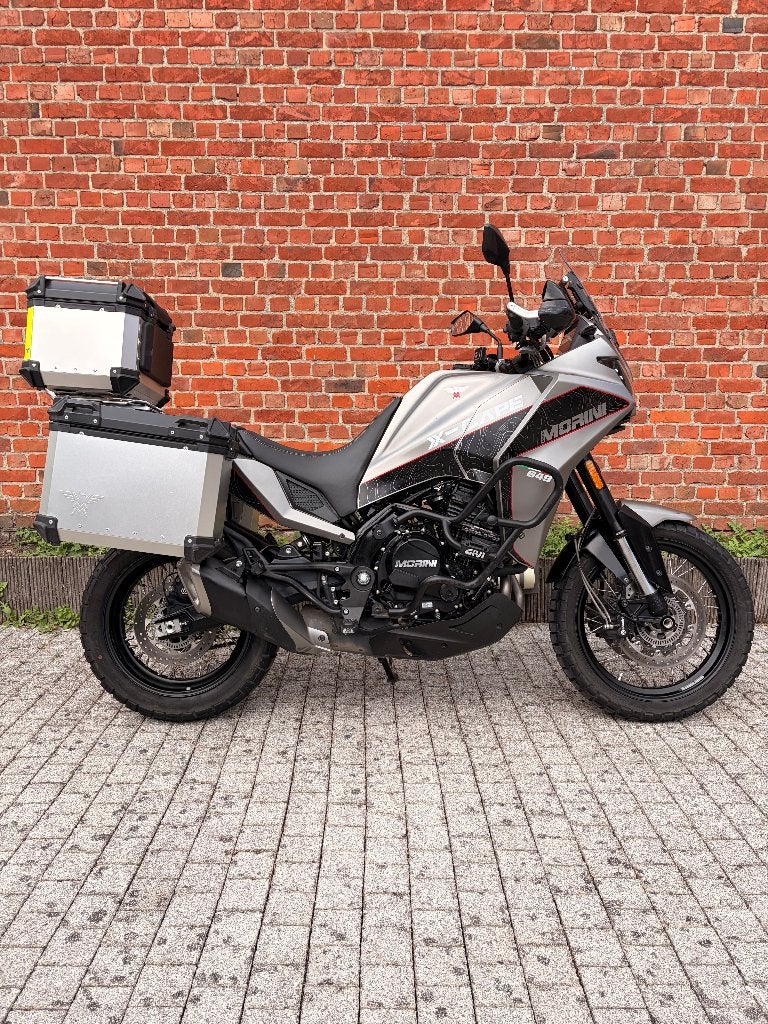 Moto Morini X-Cape 650 met kofferset, Moto morini, 2 cilinders, Occasion, ABS