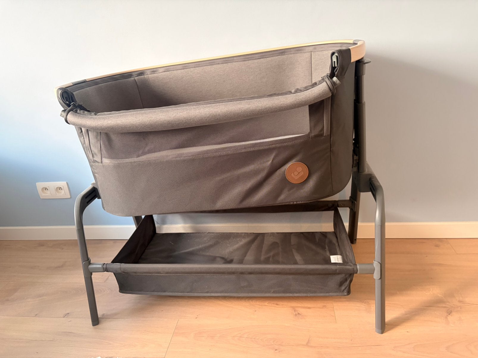 Maxi-Cosi Co-sleeper lora Beyond Graphite, Kinderen en Baby's, Ophalen of Verzenden, Zo goed als nieuw