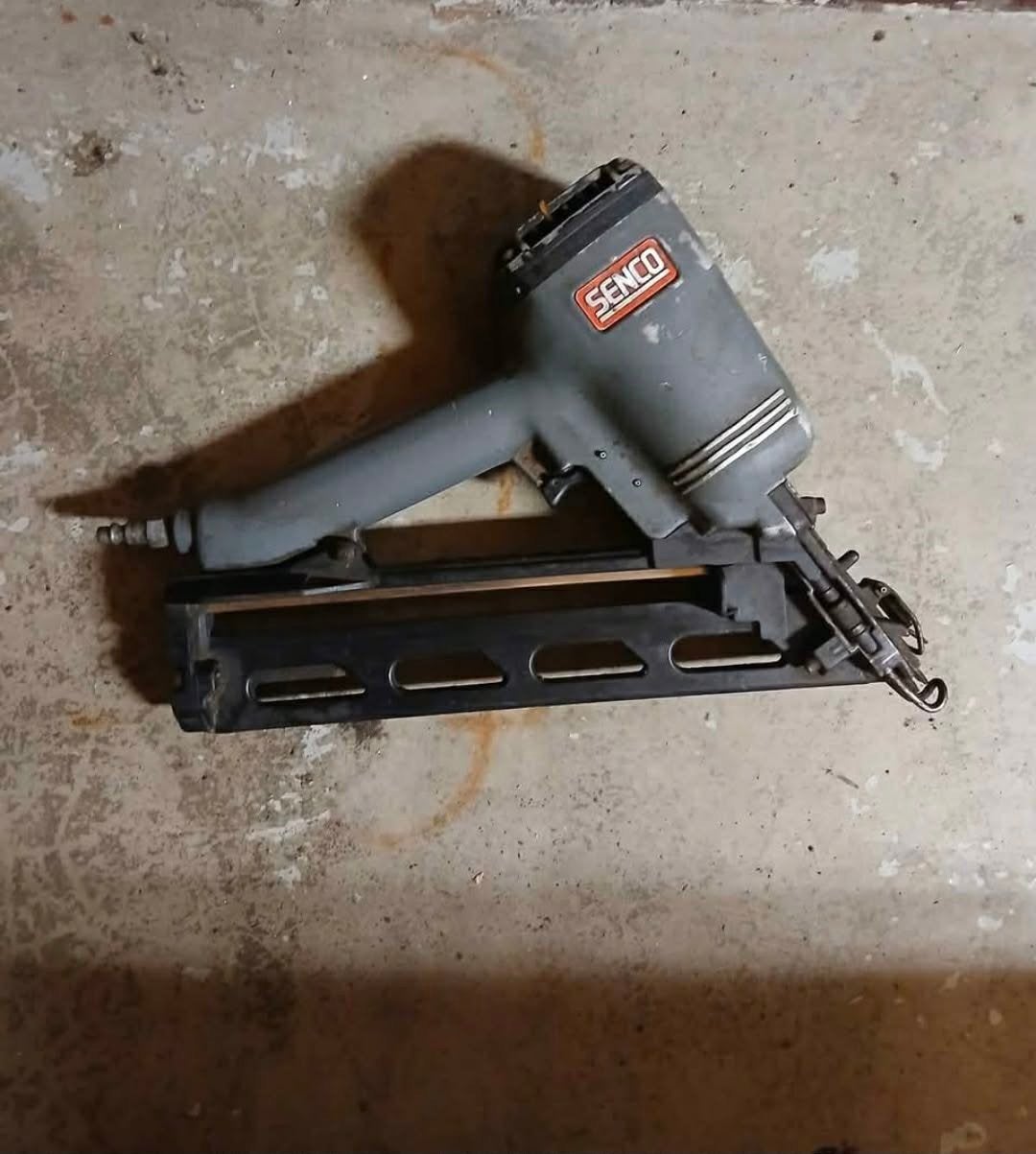 Pneumatisch gereedschap, Enlèvement