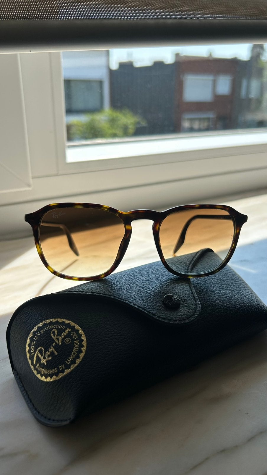 Rayban zonnebril, Enlèvement ou Envoi, Comme neuf, Lunettes de soleil
