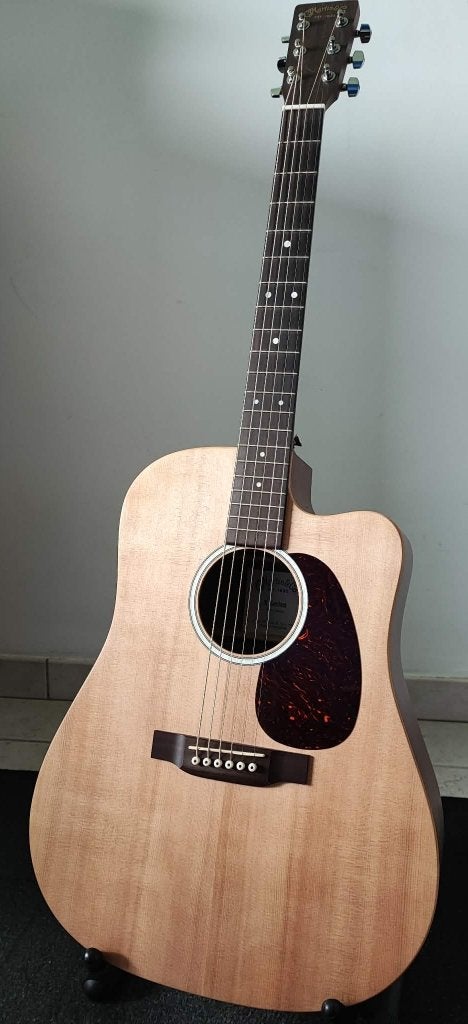 Guitare électrique acoustique Martin DC X2E 01 Mahogany, Musique & Instruments, Instruments à corde | Guitares | Acoustiques, Enlèvement