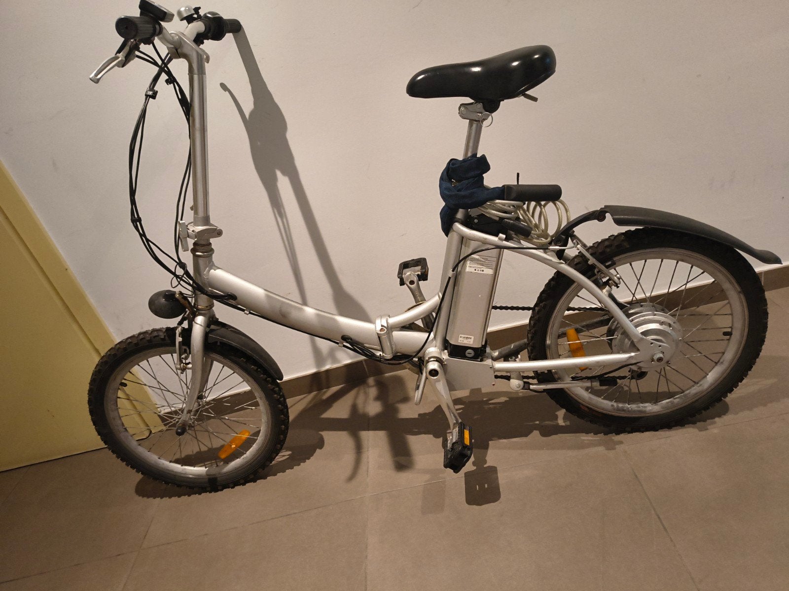 Vélo électrique - bon état, Enlèvement ou Envoi, Utilisé, Totalement pliable, Femmes