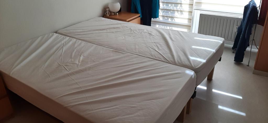 2 sommiers et 2 matelas, Enlèvement, 90 cm, Matelas