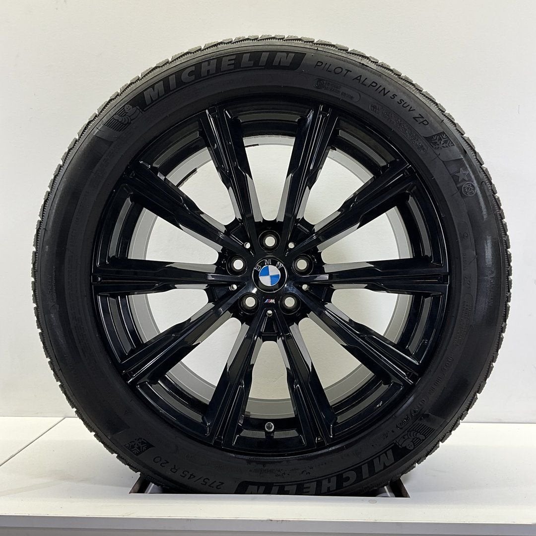 BMW X5 G05 EN X6 G06 SET VELGEN + WINTERBANDEN 20 INCH ORIG., Auto-onderdelen, Banden en Velgen, Banden en Velgen, Winterbanden