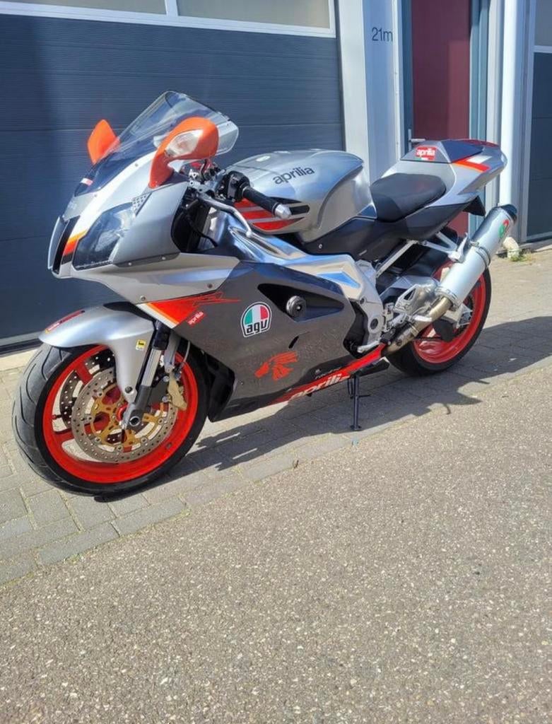 Aprillia RSV 1000 R, Motoren, 2 cilinders, Occasion, Super Sport, Particulier