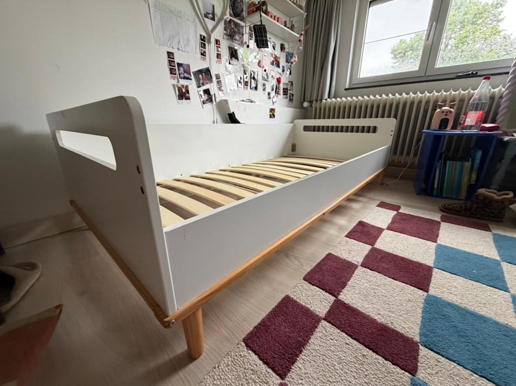 Kinderbed - 190, Kinderen en Baby's, Kinderkamer | Bedden, Ophalen, 85 tot 100 cm, Gebruikt, Lattenbodem