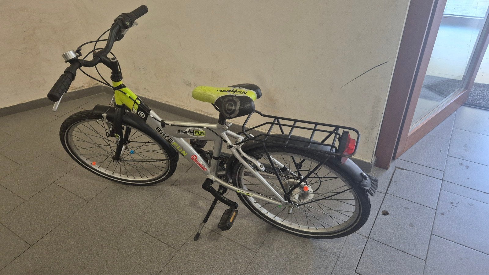 vélo garçon, Enlèvement