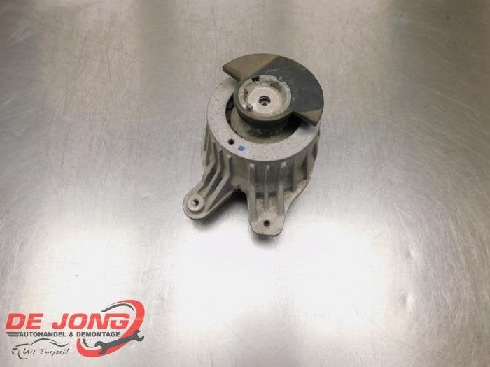 Support moteur d'un Mercedes E-Klasse, 3 mois de garantie, Utilisé, -, -