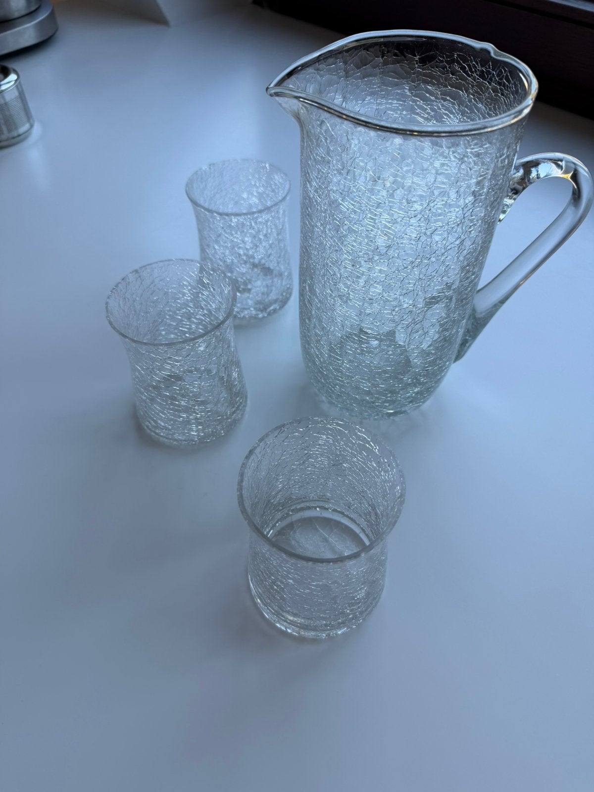 Cruche et verres (6) feuilletés, Enlèvement, Comme neuf