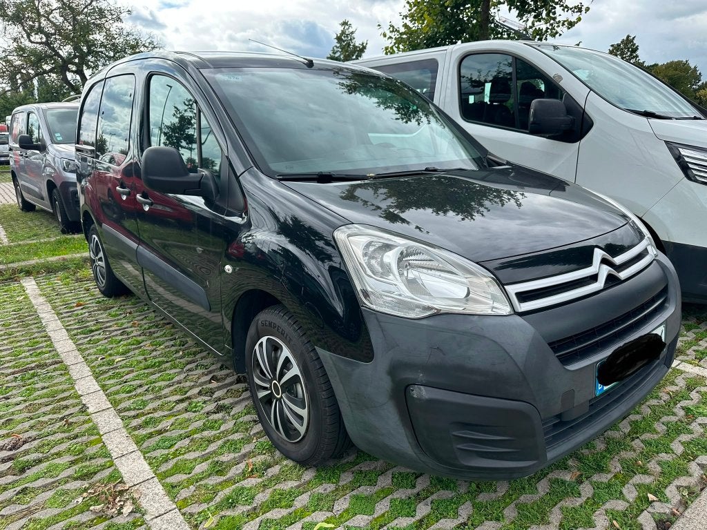 Citroen Berlingo 1.6Diesel Manual/Airco 2017, Auto's, Voorwielaandrijving, 4 deurs, Stof, Euro 6