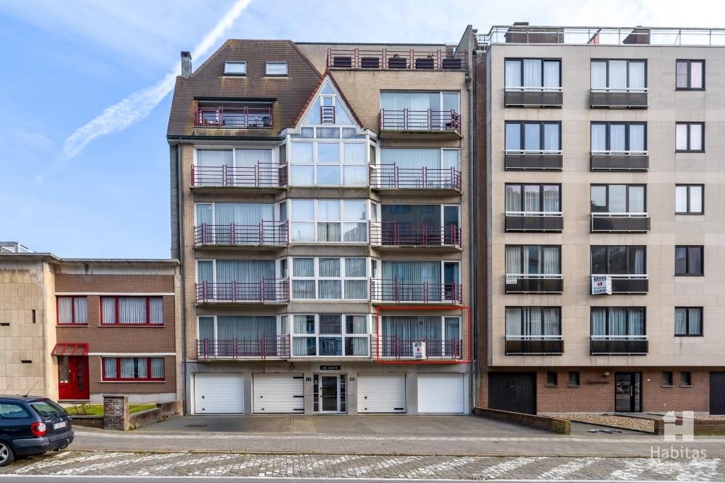 aangenaam ruim appartement op enkele stappen van de Zeedijk, Immo, Maisons à vendre, 300 kWh/m²/an, Jusqu'à 200 m², 2 pièces, Appartement