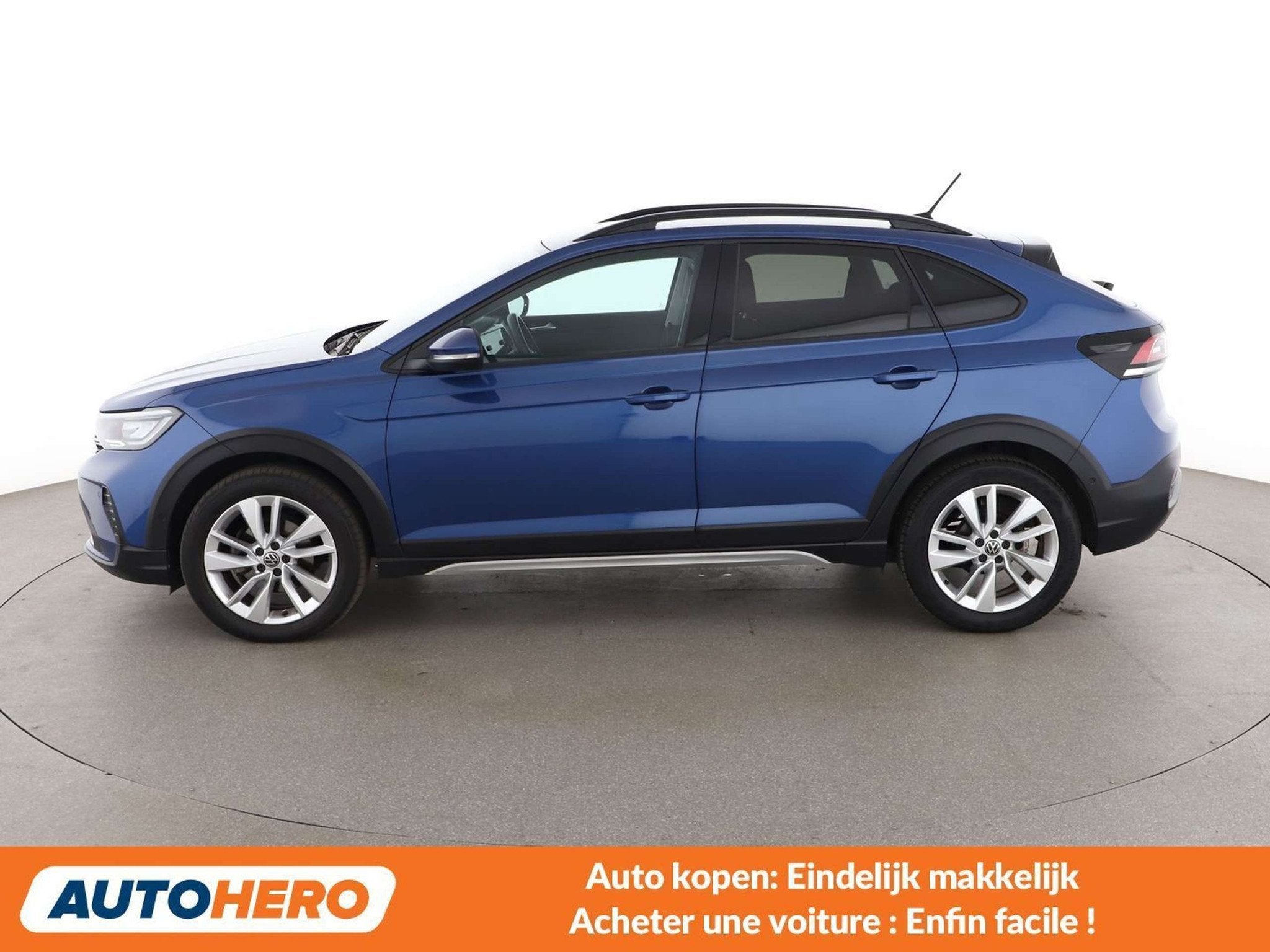 Volkswagen Taigo 1.0 TSI Life (bj 2023, automaat), Auto's, Stof, Gebruikt, Blauw, 5 zetels
