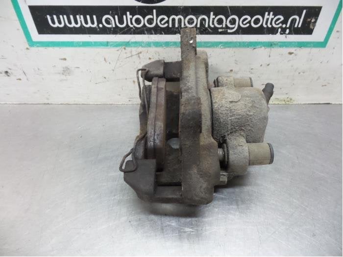 Etrier de frein (pince) avant gauche d'un Fiat Strada, -, 3 mois de garantie, Utilisé, Fiat