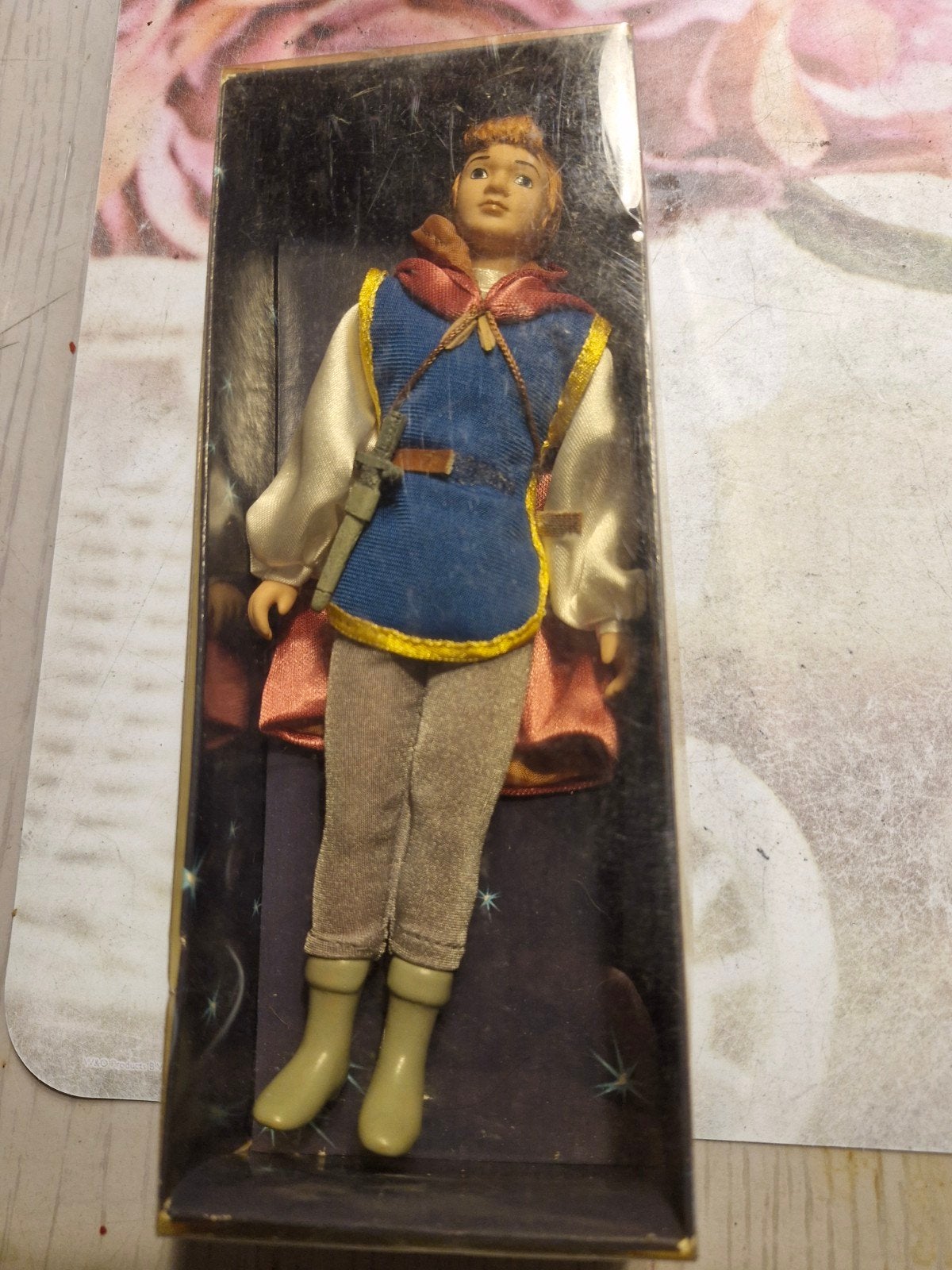 noyvelke poupee porcelaine disney le prince de blanche neig, Enlèvement ou Envoi, Neuf