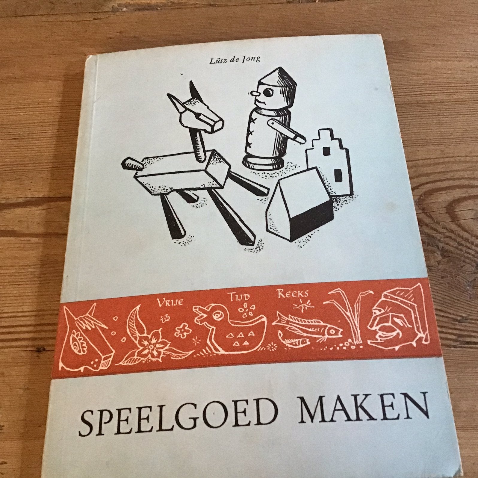 Oud knutselboek speelgoed maken, Kinderen en Baby's, Speelgoed | Educatief en Creatief, Ophalen of Verzenden, Zo goed als nieuw