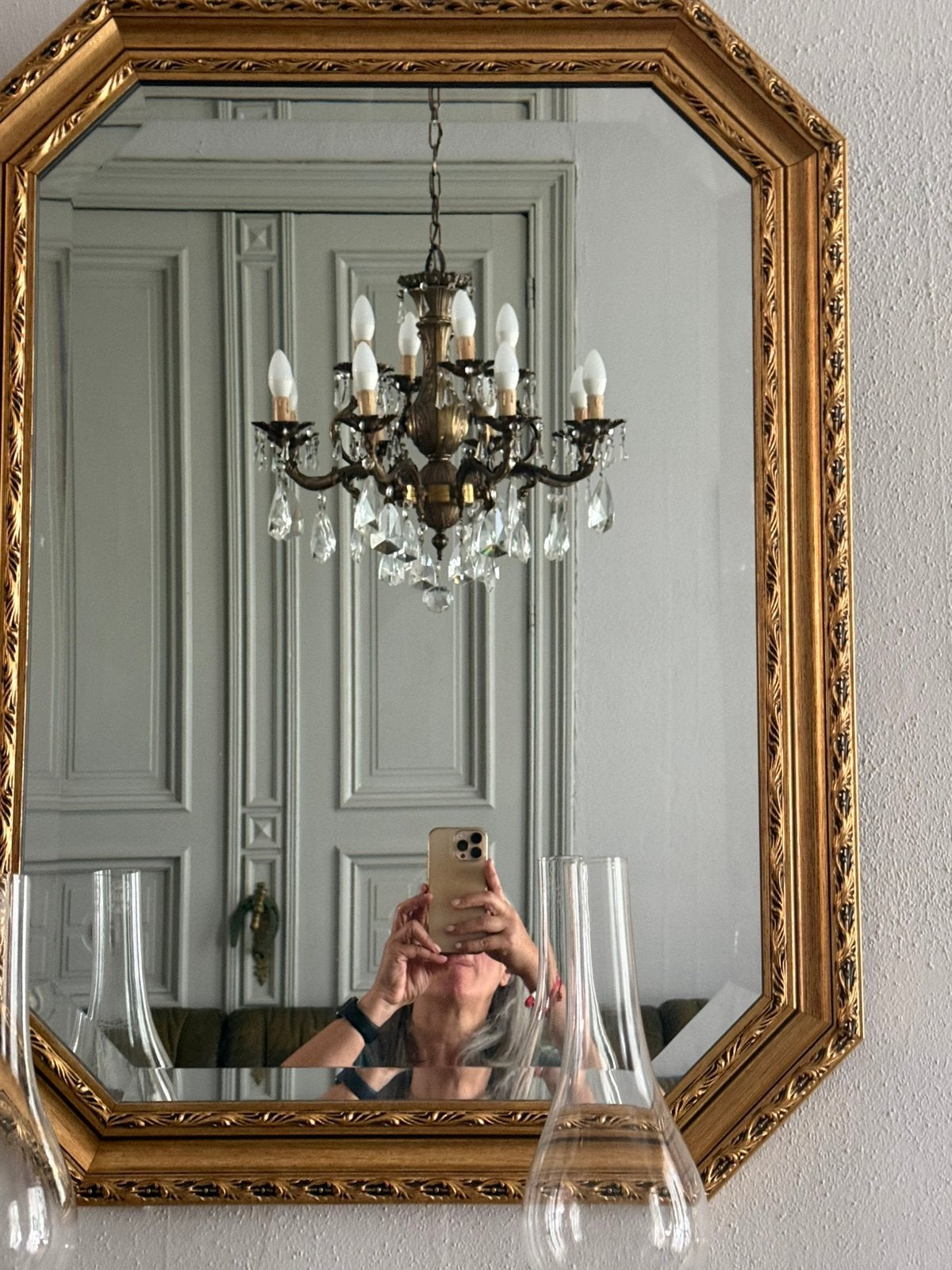 Deux miroirs a vendre, Enlèvement