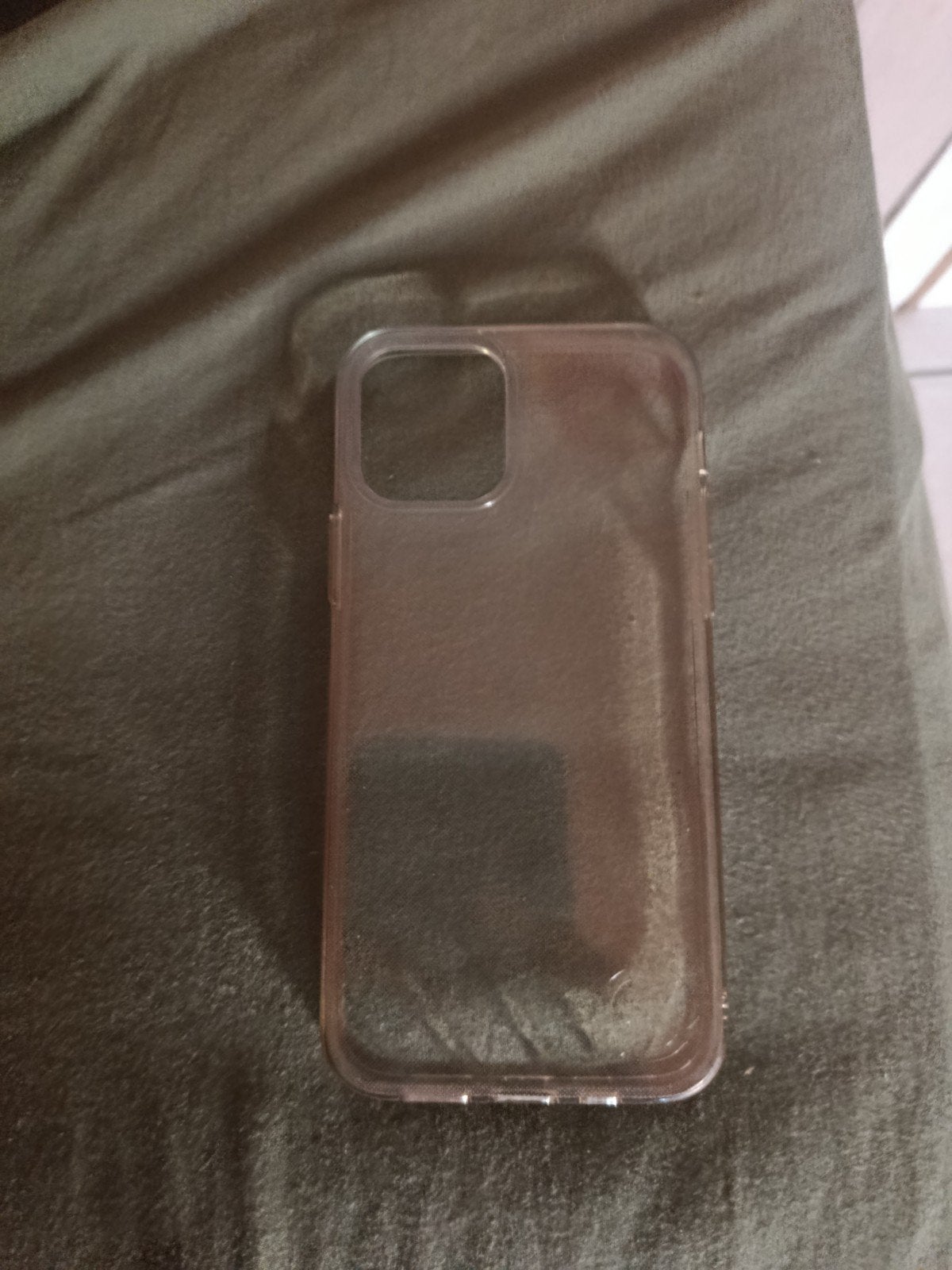 Deze hoesje is niet beschadigd is voor iPhone 13/14, Telecommunicatie, Mobiele telefoons | Hoesjes en Screenprotectors | Samsung