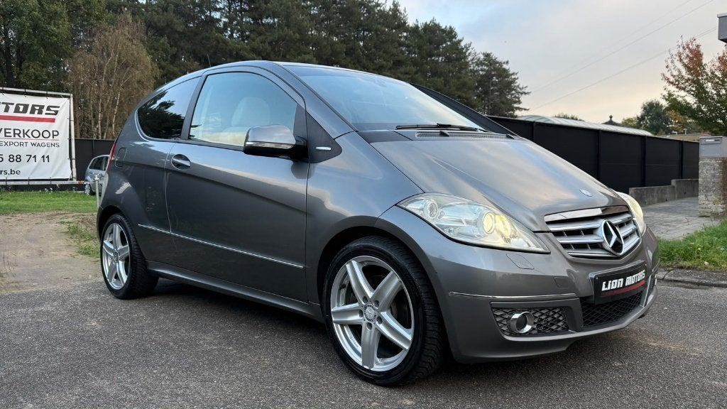 Mercede Benz A 200 Turbo | Sport - 193 PK | Xenon - Airco |, Auto's, Voorwielaandrijving, Dealer onderhouden, Beige, 4 cilinders