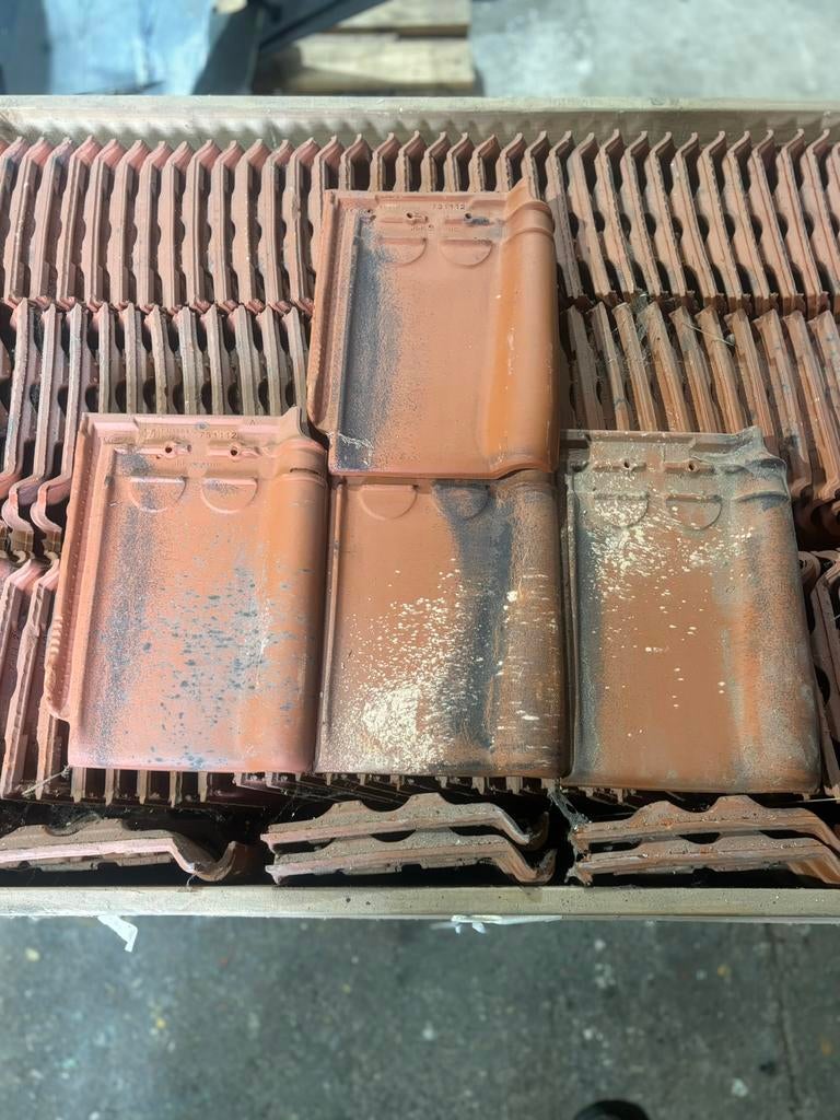 Dakpannen STORM 44 - cottage - 30m2, Pierre ou Argile, Enlèvement, Neuf, Rouge