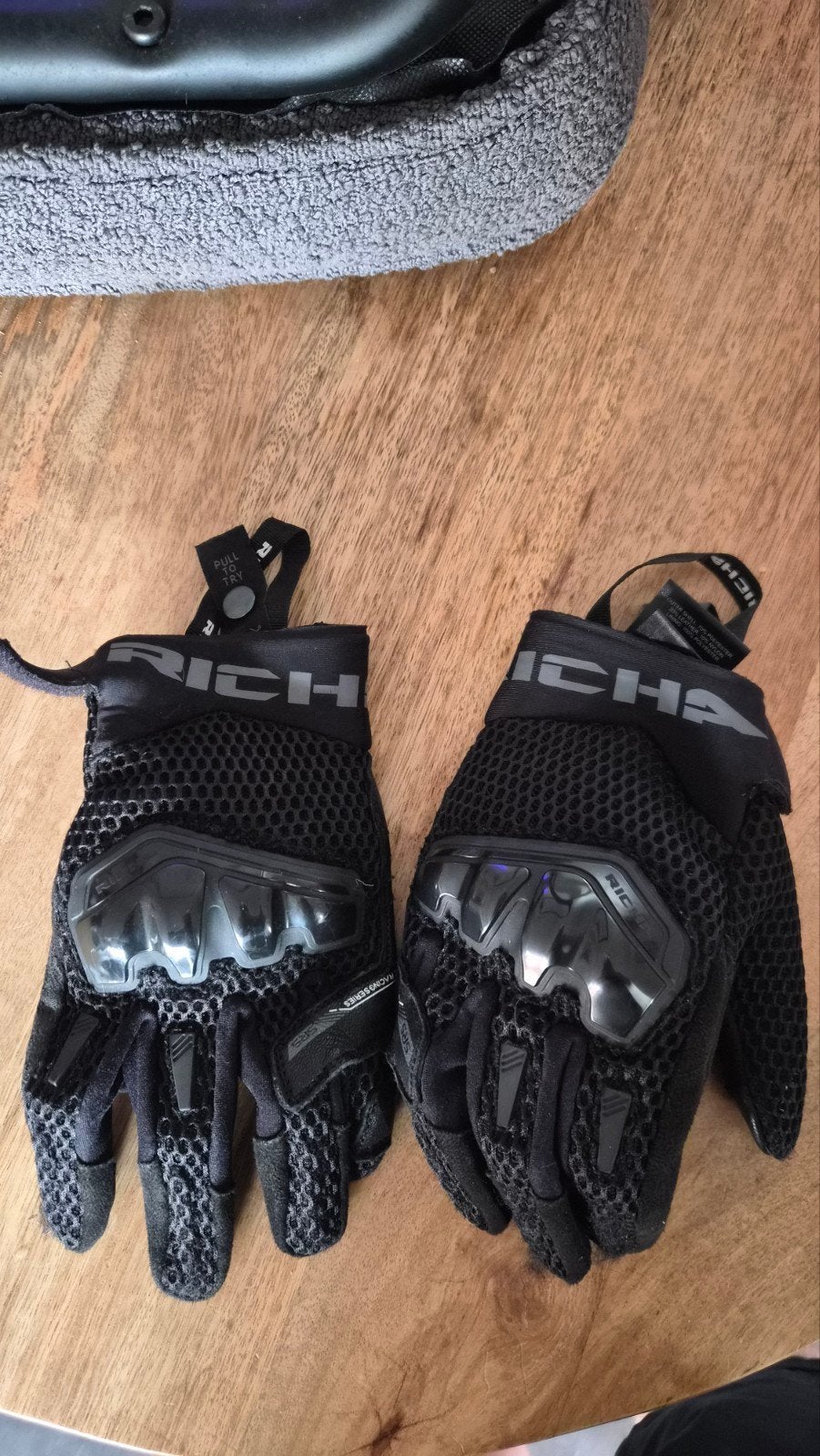 richa Stradale ap mesh motorhandschoenen, Motoren, Kleding | Motorkleding, Ophalen