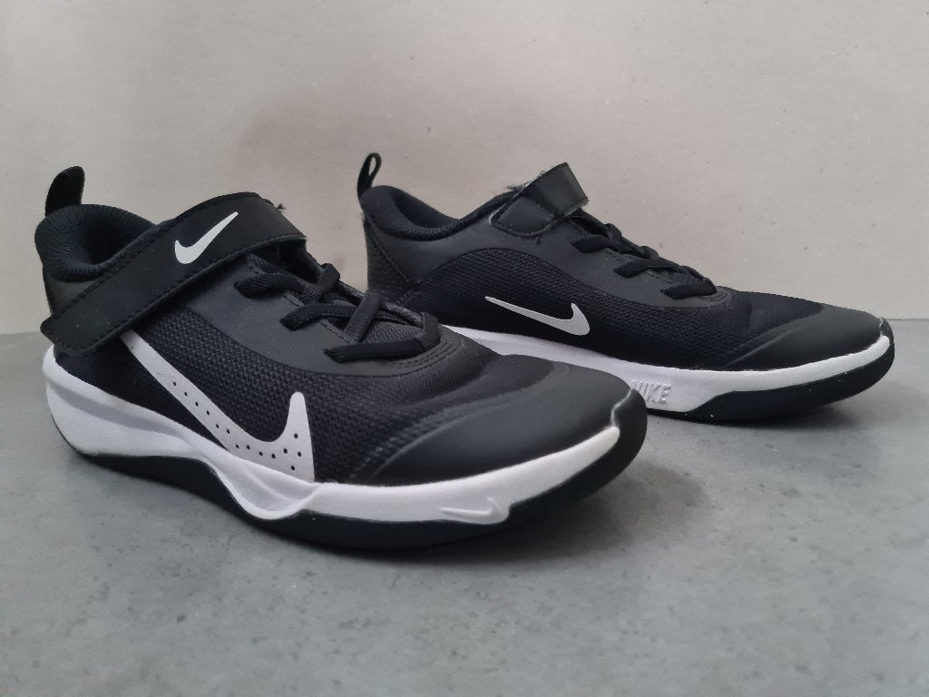 Nike sportschoenen sneakers - maat 34, Kinderen en Baby's, NIKE, Gebruikt, Ophalen of Verzenden, Jongen of Meisje