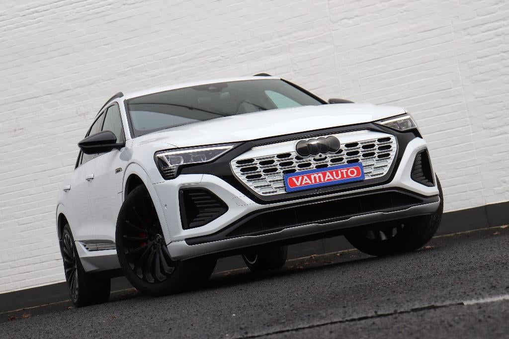 Audi Q8 e-tron 106 kWh 55 Competition - B&O/Towbar/SOH=94%, Auto's, Automaat, https://public.car-pass.be/vhr/ee234223-d5a5-4a8e-8f86-a0f2b9c8c8fe?lang=nl