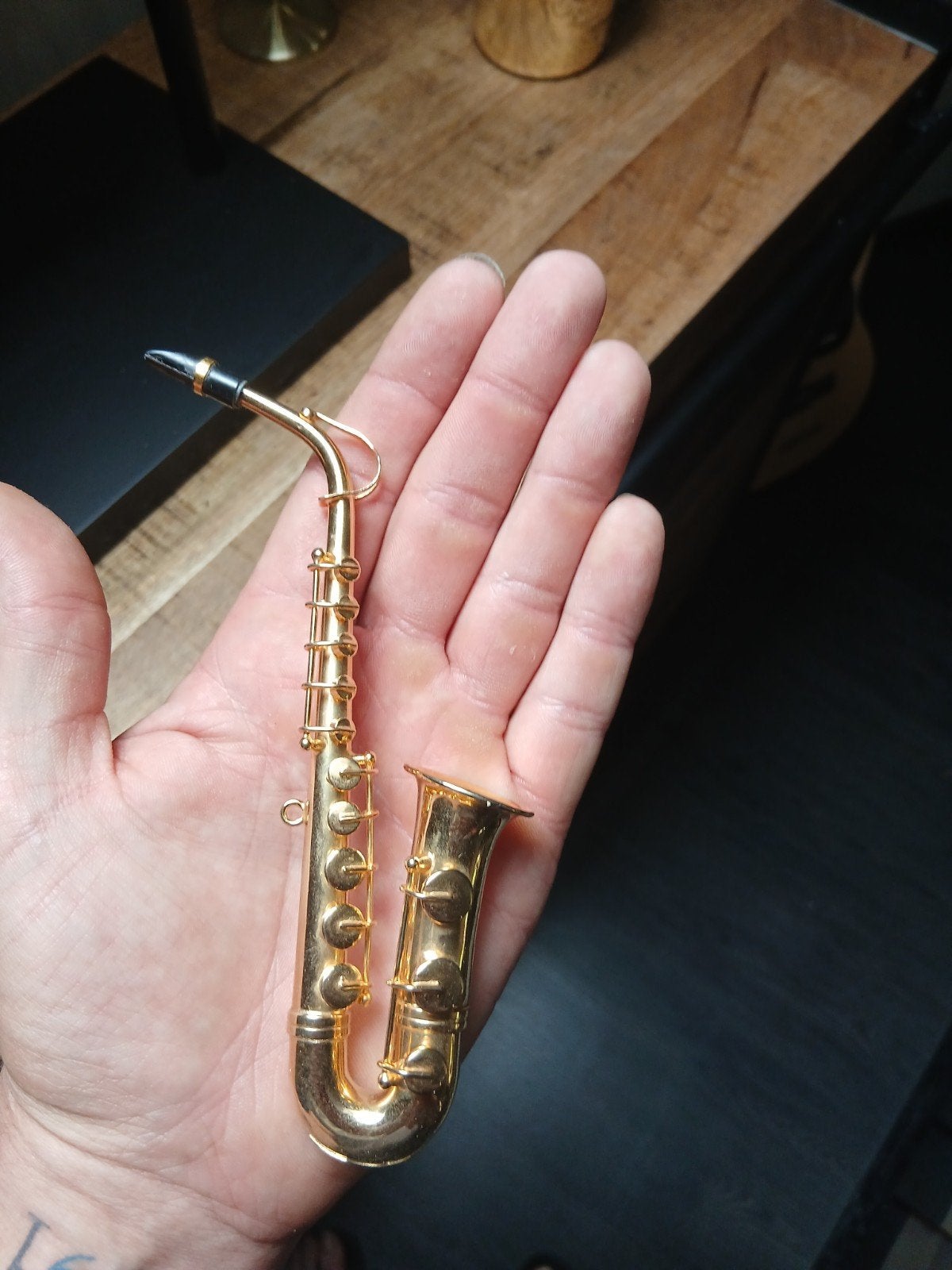 Saxofoon, Ophalen