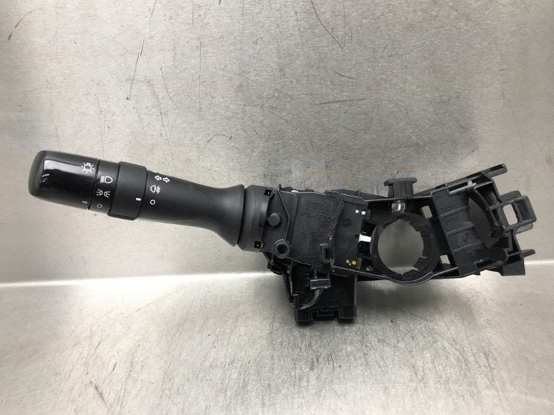 LICHTSCHAKELAAR Toyota iQ (01-2009/12-2015), Gebruikt, Toyota