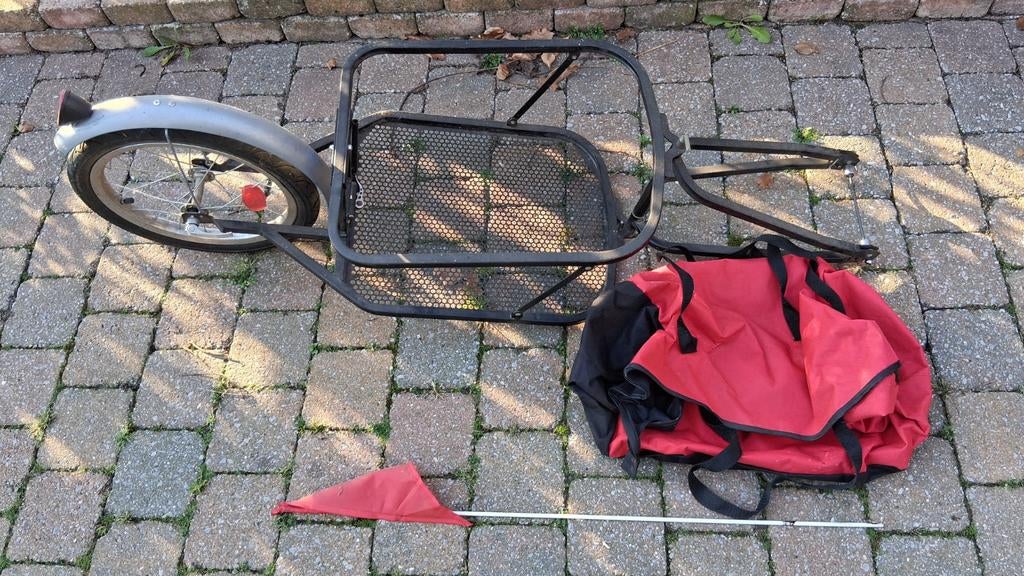 Remorque à vélo à roue unique., Enlèvement