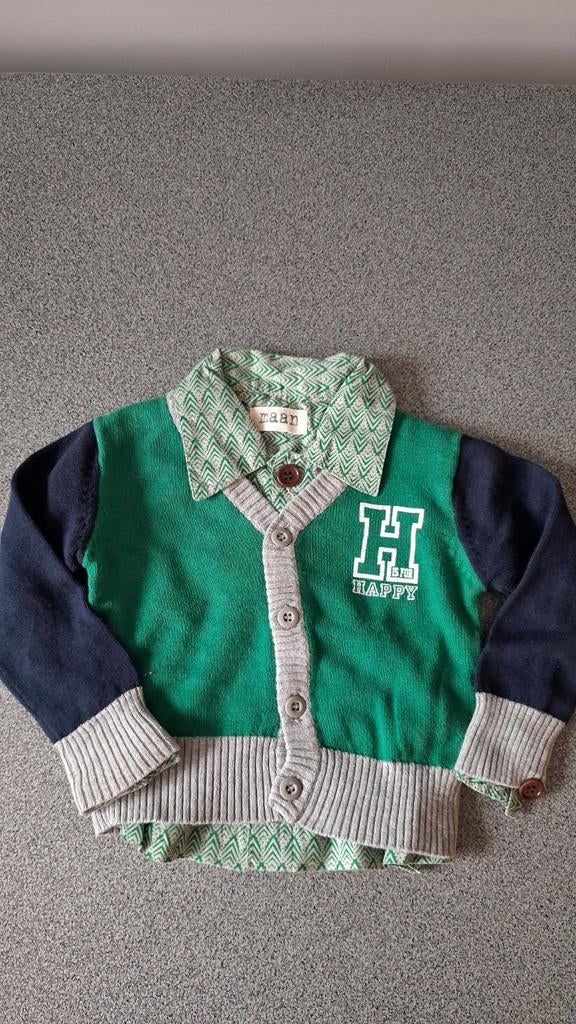 Dik vestje met hemdje aan vastgemaakt Maan maat 74, Maan, Truitje of Vestje, Ophalen of Verzenden, Zo goed als nieuw