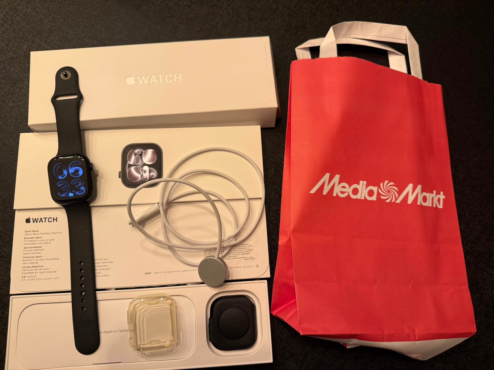 Apple Watch série 11 46 mm, Étanche, IOS, Comme neuf, Enlèvement