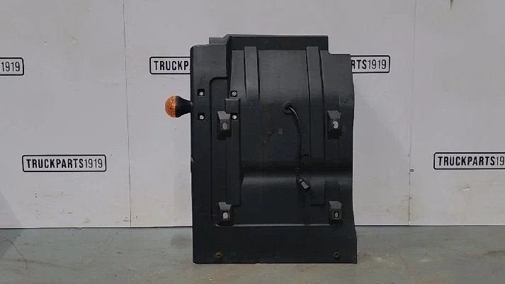 Iveco Body & Chassis Parts Spatbord voor Li. Iveco Euroca, Auto-onderdelen, Ophalen, Gebruikt, Iveco, Carrosserie en Plaatwerk