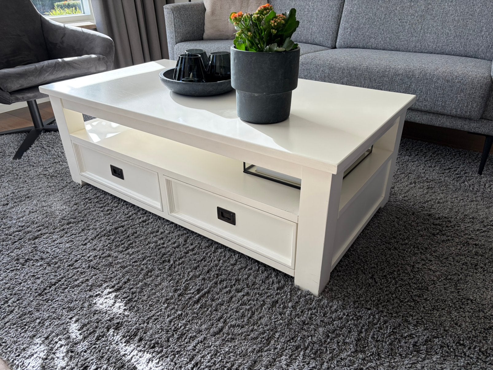 Nette degelijke witte salontafel met 2 lades, Huis en Inrichting, Ophalen, 100 tot 150 cm, 50 tot 100 cm, Zo goed als nieuw