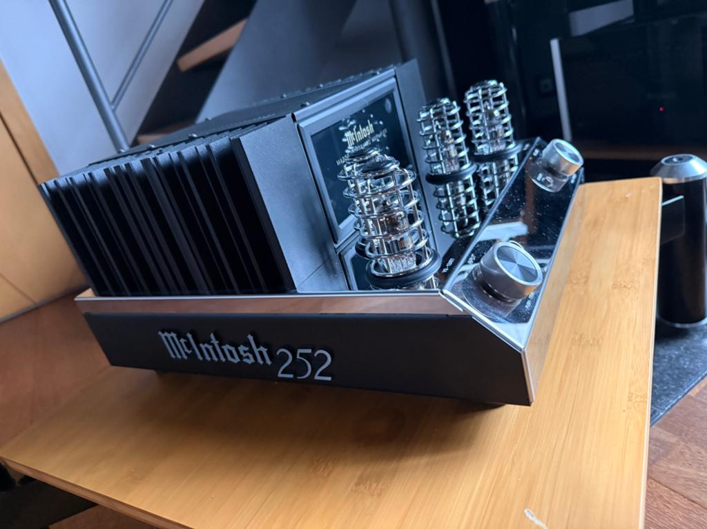 McIntosh MA253, Enlèvement, Tube ou Tubes