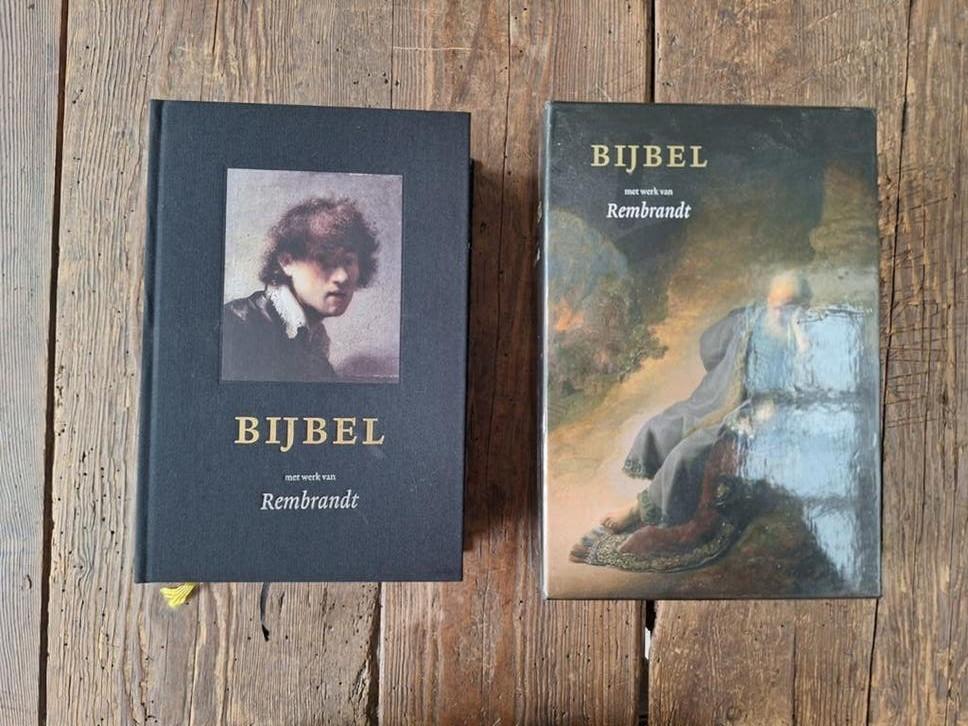 Bible NBV avec des œuvres de Rembrandt, Enlèvement ou Envoi