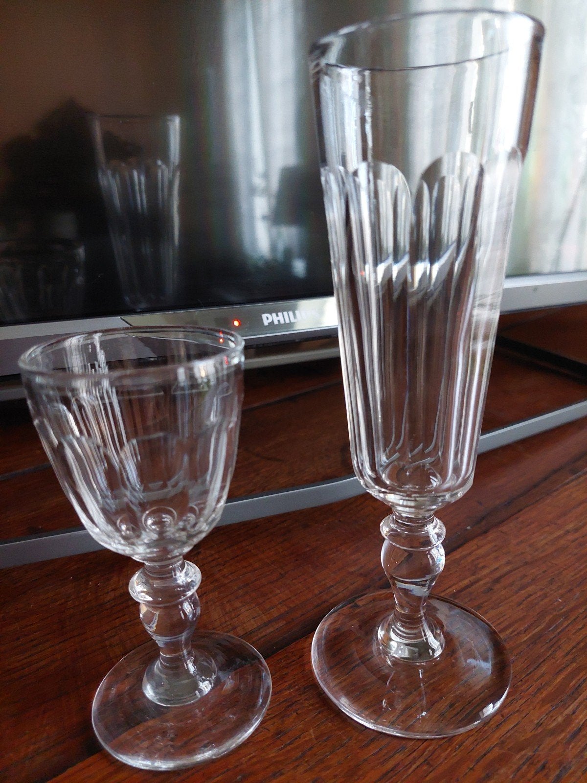 Verres anciens, Enlèvement