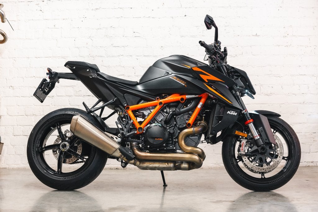 KTM 1390 SUPER DUKE R 2026 BLACK, Motoren, 2 cilinders, Occasion, Motorrijbewijs A, Bedrijf