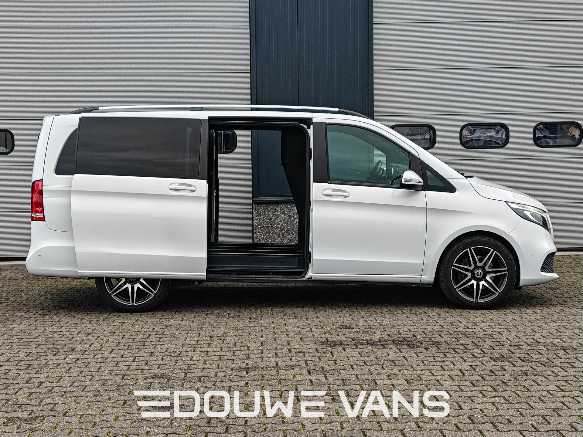 Mercedes-Benz V-Klasse V220 L2 Edition Trekhaak LED Enkel Ca, Autos, Achat, Euro 6, Entreprise, 2 places